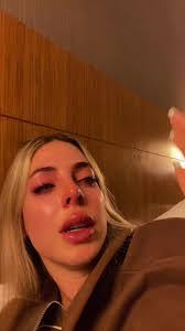 Karoline Smith's Instagram, Twitter & Facebook