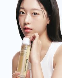 Nước Thần Keo Ong CNP Laboratory Propolis Treatment Ampoule Essence