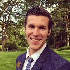 Communication Capstone Senior Research Thesis Presentations Presentation  Schedule, Thesis Titles & Student Biographies 2017