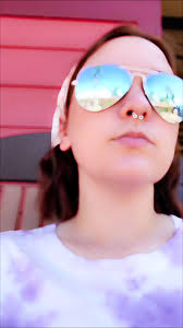 Amber Breaux (@ambermbrx)