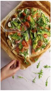 Pizza Saumon Avocat Tortilla Pizza Healthy Vegan Tortillapizzahealthyvegan Food Videos Healty Food Healthy Recipes