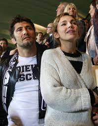 Epingle Sur Celebrites Stars