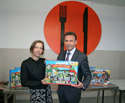 Öffnungszeiten der sparda bank in nürnberg. Sparda Bank Nurnberg E V Spendet 300 Playmobil Adventskalender Tafel Erlangen