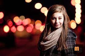 Love The Idea Of Doing Nighttime Senior Photos Senior Girl Photography Night Photoshoot Girl Senior Pictures