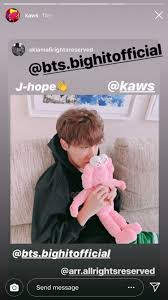 Rm fue halagado con un regalo edición limitada del artista brian . 190429 J Hope On Kaws Instagram Story Bangtan