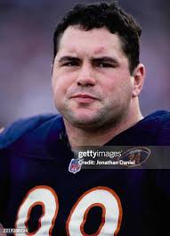 47 Chicago Bears Jim Flanigan Photos & High Res Pictures