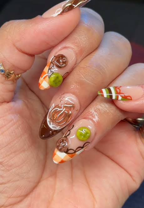 Crisp Fall Nails: 7 Cozy Autumn Nail Ideas