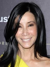 Julie Malloy's Instagram, Twitter & Facebook