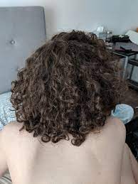 New growth is more visible at a parting. How Do I Fix The Short Frizzies And Breakage On Top Of My Head I Haven T Had A Cut In Awhile Because I M Trying To Grow It Longer Would That Help Curlyhair