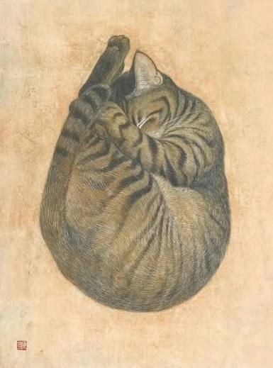 Japanese artist Kanako Oguma has a timeless protagonist in her paintings—her black tabby cat. Rescued by Oguma in 2019 and named Umi-chan, this cat now boasts numerous paintings and has even held