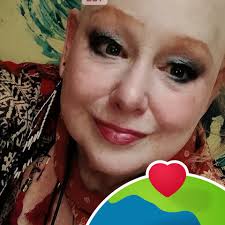 There's only 🚨10 days🚨 left to apply to my grant with the Pasadena  Women's Center! This grant will award $25,000 to 11 different women-owned  small businesses impacted by the LA Fires. ❤️