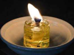 Make Candles From Used Cooking Oil Olive Oil Candle Diy Oils Oil Lamps