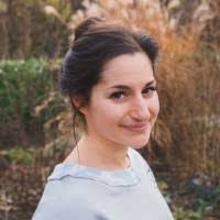 Hannah Schiff's Instagram, Twitter & Facebook