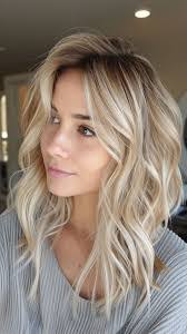 Sarah Garoutte's Instagram, Twitter & Facebook