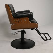 Kona Styling Chair In Black Chair Style Salon Styling Chairs Chair