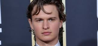 Watch: Tony, Maria fall in love in 'West Side Story' special look