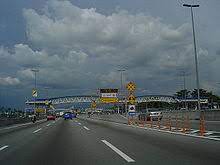 1) the best option is to take a regular and cheap ktm komuter train from seremban to kl sentral railway station. Kuala Lumpur Seremban Expressway Wikipedia