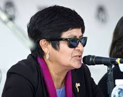 Everett Pena's Instagram, Twitter & Facebook