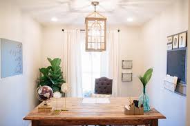 Fixer Upper Season 3 Episode 13 The Green Mile House Fixer Upper Home Home Office Decor