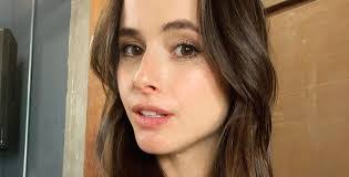 Juanita Ringeling's Instagram, Twitter & Facebook