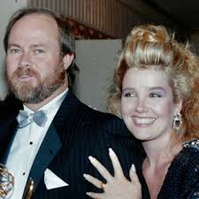 Ed Scott and Melody Thomas Scott are celebrating their 39th anniversary  today! Join me in wishing them a very Happy Anniversary! I took this  picture of them in 1986 at the Daytime