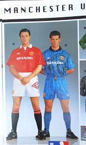 Shop with afterpay on eligible items. Manchester United Are Bringing A Classic Kit Look Back Next Season Joe Co Uk