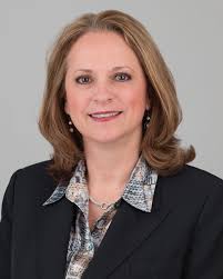 Lori Strauss's Instagram, Twitter & Facebook