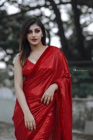 Actress pallavi hd saree images, pallavi gorgeous photos in saree, actress unseen real life photos and upcoming movie hd images. Actress Yashika Anand Saree New Photos Hd New Movie Posters