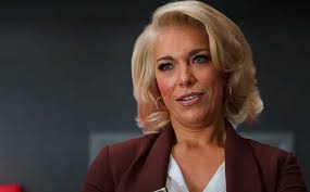 Meet Below Deck Stew/Deckhand & American Idol Ex-Contestant Camille Lamb