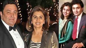 #kareena kapoor #indian idol #heroine. When Neetu Singh Had To Romance Rishi Kapoor On Screen Post Their Break Up In Real Life