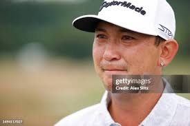 Patrick Newcomb of the United States plays his shot