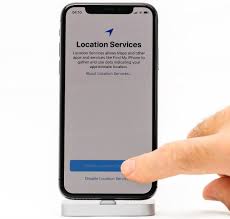 How To Stay Private By Preventing Your Phone From Tracking You In 2020 Phone Iphone Find My Friends