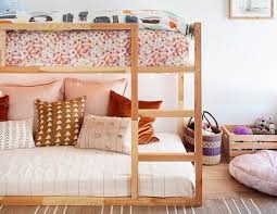 Warna abu mendominasi kamar tidur sederhana bertema skandinavian ini. 12 Rekomendasi Desain Tempat Tidur Anak Minimalis Silahkan Langsung Pilih Rumah123 Com
