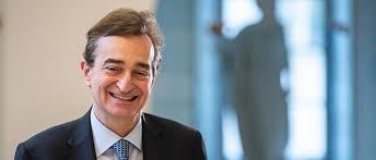 Aug 11, 2021 · marco borradori, nato e cresciuto a lugano, fu eletto deputato al consiglio nazionale per la lega dei ticinesi dal 1991 al 1995. Boxoki5oqtchxm