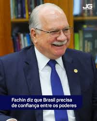Na #EntrevistaJG do dia, Denise Campos de Toledo conversa com o cientista  político Sergio Fausto. Em pauta “O Brasil diante das turbulências  internacionais”, livro da Fundação FHC, que aborda a postura do