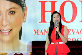 An 'ageless' congresswoman's tarpaulins in 10-year challenge