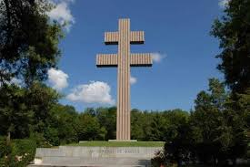 Tombe du général de gaulle. The Cross Above The Memorial Building Picture Of Memorial Charles De Gaulle Colombey Les Deux Eglises Tripadvisor