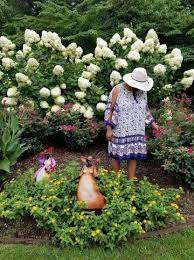 Big Mama Picking Greens Garden Art For The Soul In 2021 Garden Art Garden Dream Garden