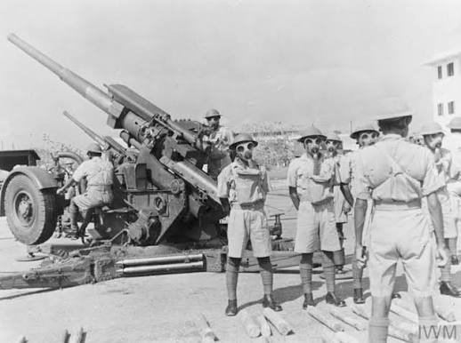 BEFORE FALL OF SINGAPORE; HONG KONG AND SINGAPORE REGIMENT, ROYAL ARTILLERY, MALAYA, C. 1942 | Imperial War Museums