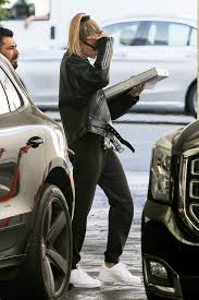 Midia Pbbr On Twitter Hailey Baldwin Style Hailey Baldwin Hayley Bieber