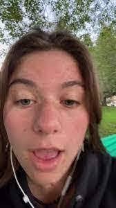 Ashley Renda's Instagram, Twitter & Facebook