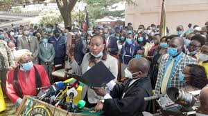 Annem, sürprizlerle dolu muhteşem bir final bölümüyle birlikte ekrana veda ediyor. W9dcavg0wdsy0m