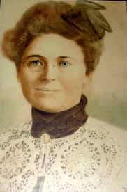 Ole Christianson (jr) and Belinda Qualie Christianson and kids