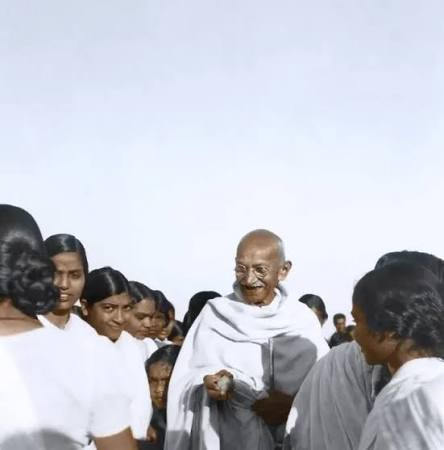Mahatma Gandhi Print with Women of Mahila Ashram, Wardha, 1945. Art Prints, Posters & Puzzles from imageBROKER
