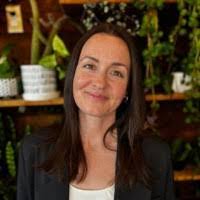 Amanda Sapp's Instagram, Twitter & Facebook