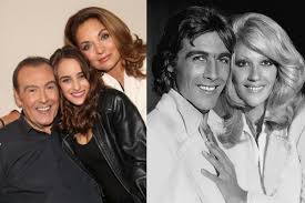 Μόλις 3 χρόνια κράτησε αλλά επειδή και τα δύο ονόματα ήταν (και είναι) top , απασχόλησε πολύ τον τύπο της εποχής. Tolhs Boskopoylos H Polytaraxh Zwh Ta Tragoydia Toy Erwta Kai Oi Gynaikes Poy Ton Shmadepsan Ok