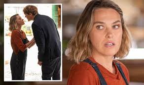 Beyond Paradise's Sally Bretton 'wasn't ready' as she opens up