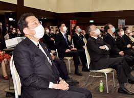 河井案里 氏の当選無効に伴う参院広島選挙区の 再選挙 は25日投開票され、野党系で諸派新顔の宮口治子氏（45）=立憲、国民、社民推薦=が、自民新顔の 案里氏や夫の克行被告による買収事件に端を発した選挙で、「政治とカネ」が最大の争点だった。 D4fjlbfamyhh7m