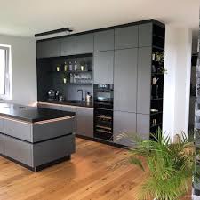 Olina Kuchen Strass On Instagram Wir Durften Fur Verena Und Thomas Eine Traumkuche In Anthrazith Planen Und Umsetzen Dan Kuche Loft Traumkuche Moderne Kuche