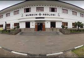 Lowongan kerja museum geologi bandung posisi belum tersedia dan lainnya untuk bulan juni 2021 Museum Geologi Bandung Barayakita Com